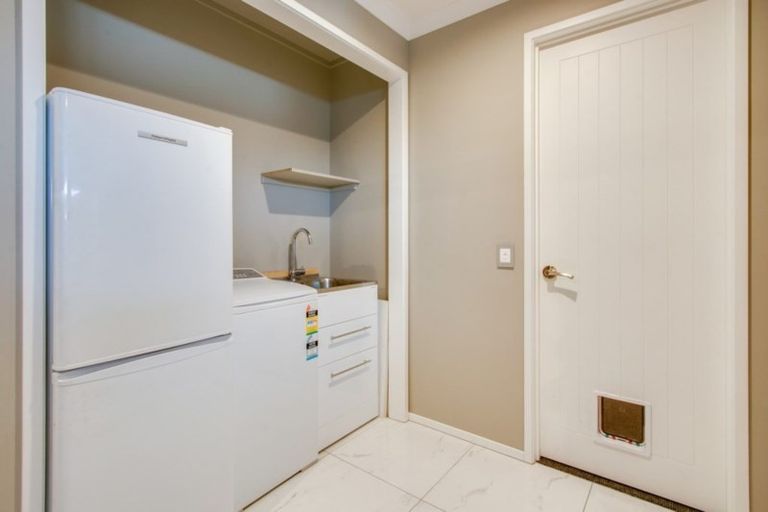 Photo of property in 7 Ohau Place, Poraiti, Napier, 4112