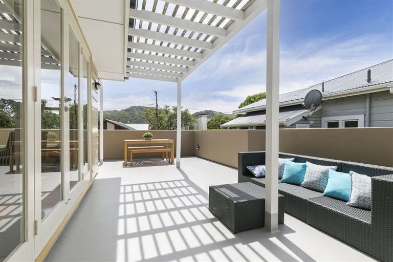 Photo of property in 59 Jubilee Road, Khandallah, Wellington, 6035