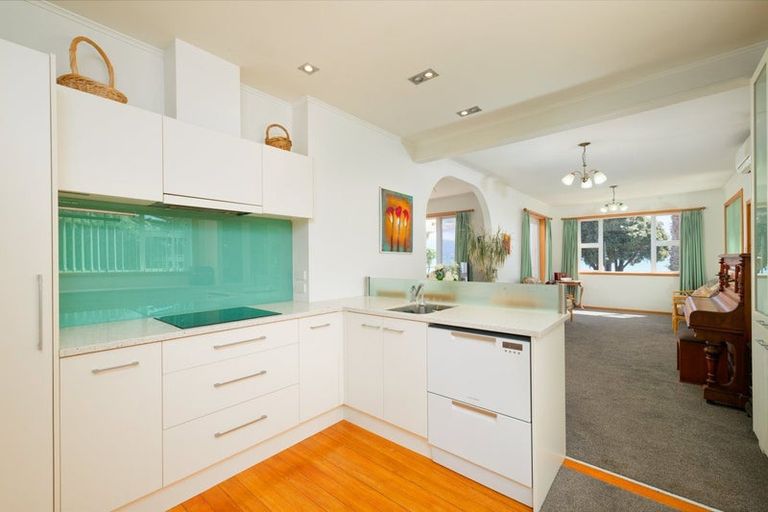 Photo of property in 218 Esplanade, Kaikoura, 7300