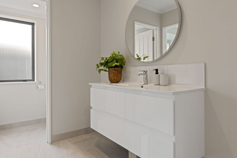 Photo of property in 19 Excalibur Place, Burwood, Christchurch, 8083