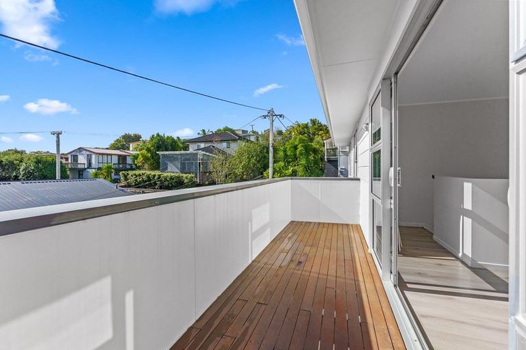 Photo of property in 662 Beach Road, Browns Bay, Auckland, 0630