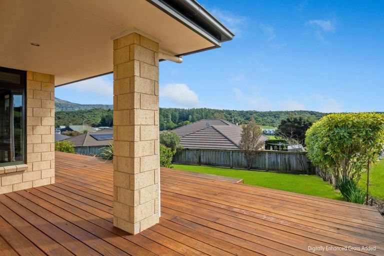 Photo of property in 10 Pukeko Place, Picton, 7220