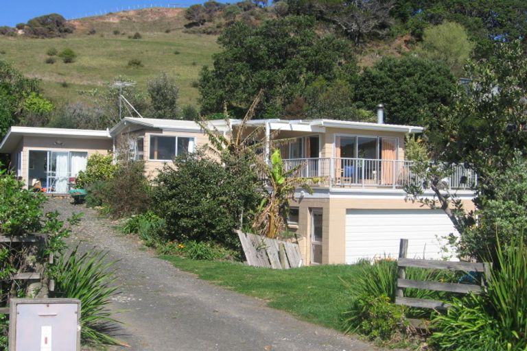 Photo of property in 4 Seavill Park Road, Kuaotunu West, Whitianga, 3592