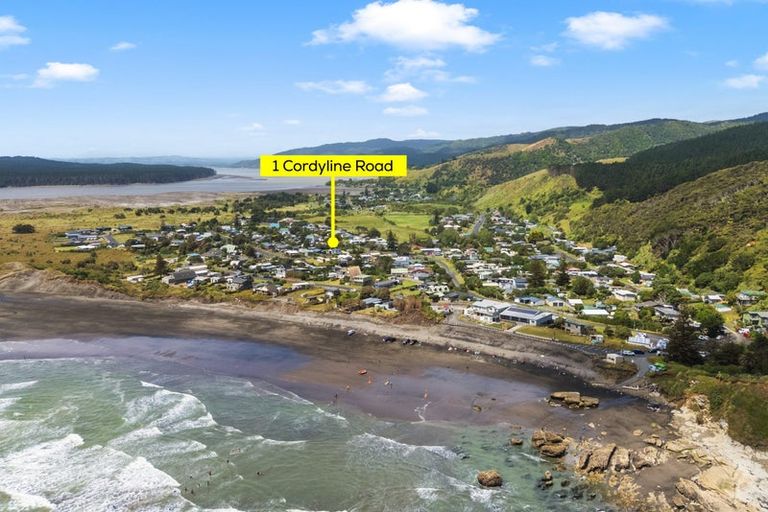 Photo of property in 1 Cordyline Road, Port Waikato, Tuakau, 2695
