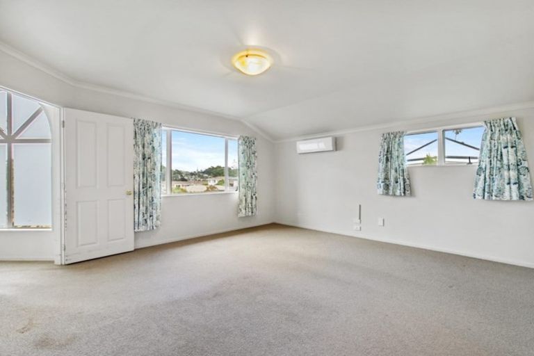 Photo of property in 31a Stanmore Bay Road, Stanmore Bay, Whangaparaoa, 0932