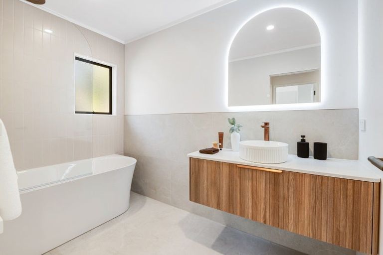 Photo of property in 31 Shuttleworth Place, Manly, Whangaparaoa, 0930