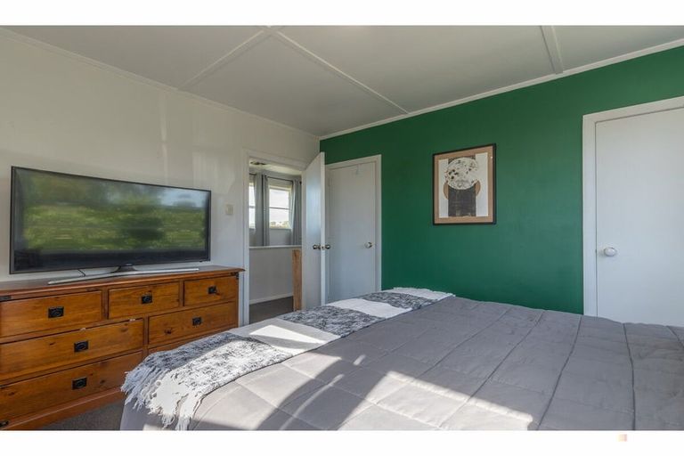 Photo of property in 15 Tay Street, Waimataitai, Timaru, 7910