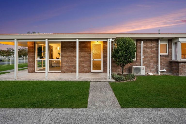 Photo of property in 8 Moreland Avenue, Pukete, Hamilton, 3200