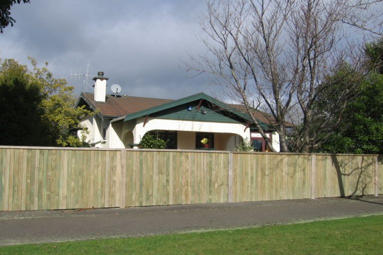 Photo of property in 60 Stanley Avenue, Palmerston North, 4414