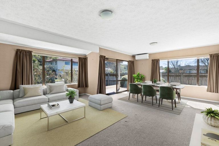 Photo of property in 52 Hetley Crescent, Taradale, Napier, 4112