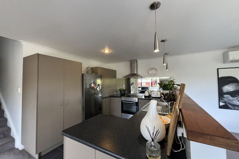 Photo of property in 76 Oranga Street, Westown, New Plymouth, 4310