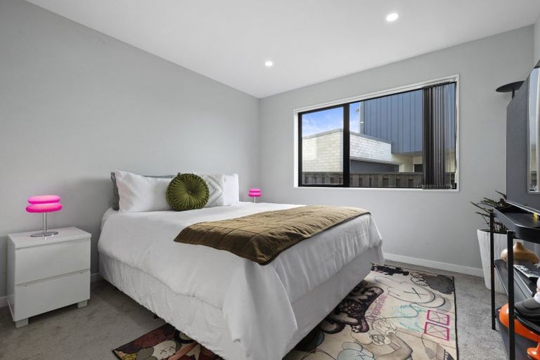 Photo of property in 1 Sai Ridge Close, Pukekohe, 2120