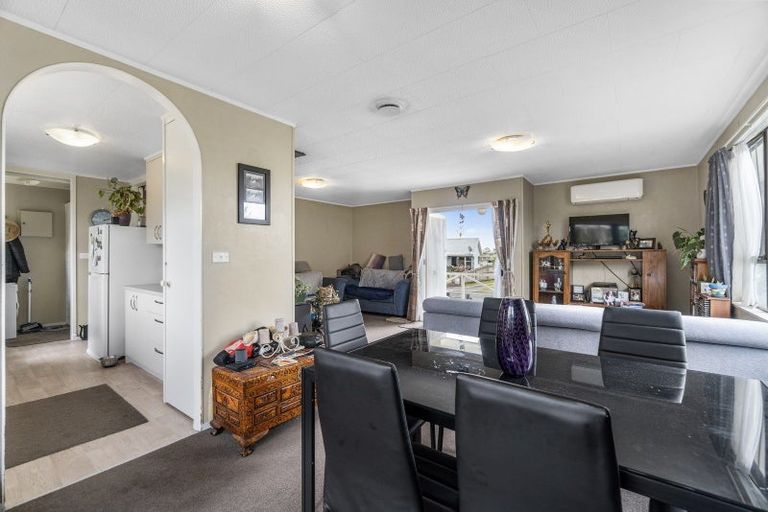 Photo of property in 6 Wairoa Place, Tokoroa, 3420