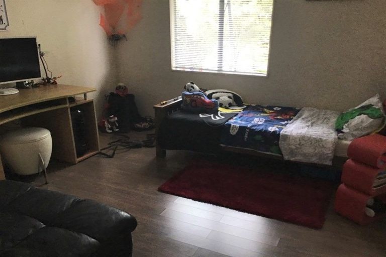 Photo of property in 55 Hobsonville Road, West Harbour, Auckland, 0618