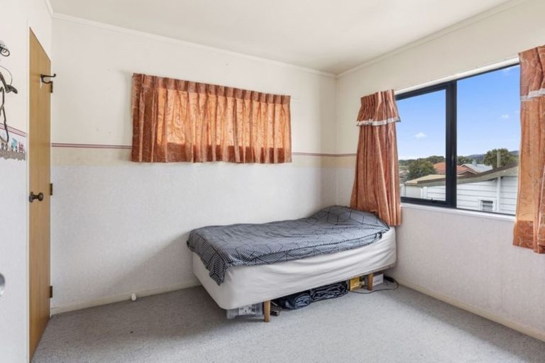 Photo of property in 2/22 Mason Street, Moera, Lower Hutt, 5010