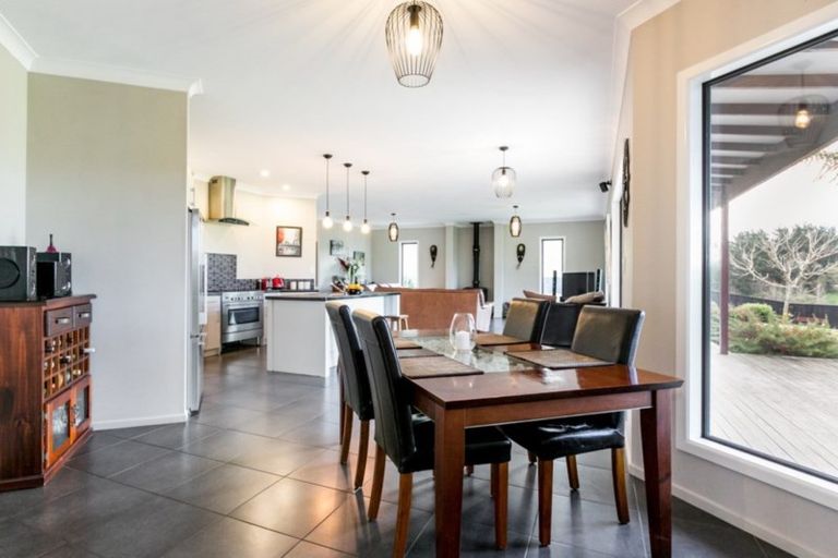 Photo of property in 8 Waipuka Road, Waimarama, Havelock North, 4294