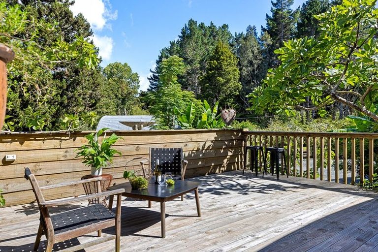 Photo of property in 8 Twin Stream Road, Warkworth, 0983