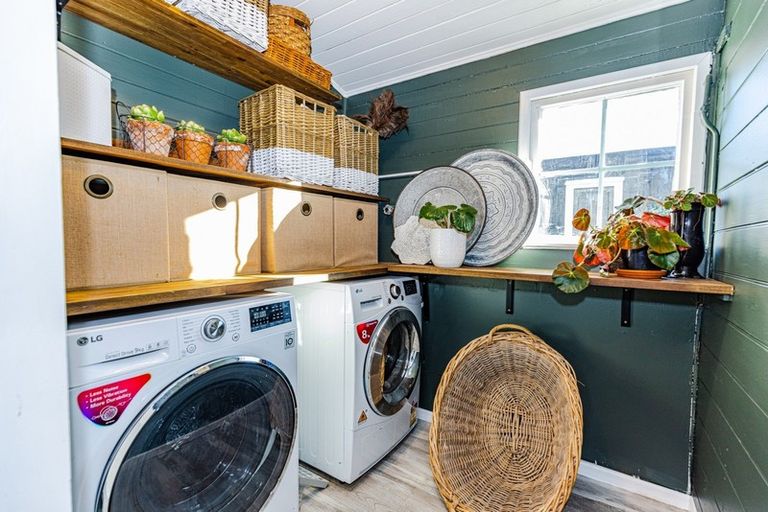 Photo of property in 400 Wellington Road, Marton, 4710