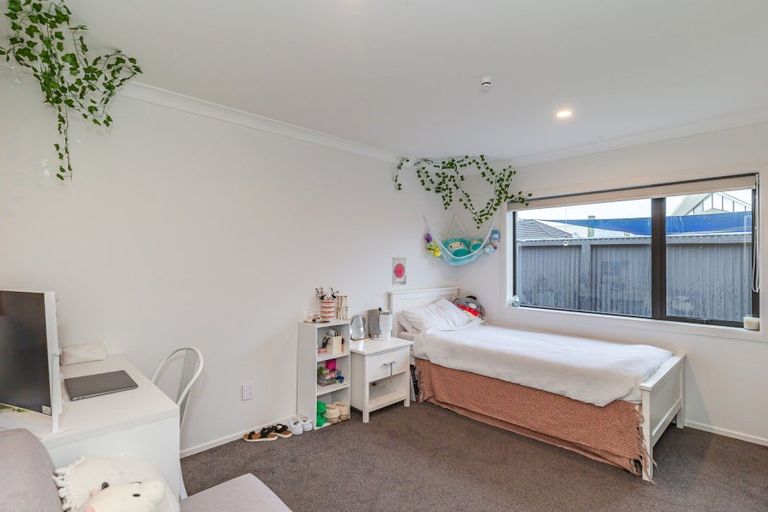 Photo of property in 144b Winchester Street, Levin, 5510