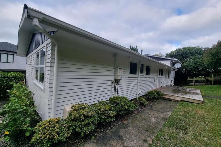 Photo of property in 36 Wyoming Avenue, Murrays Bay, Auckland, 0630