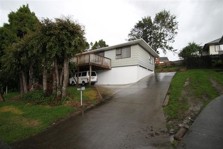 Photo of property in 106 Moire Road, West Harbour, Auckland, 0618