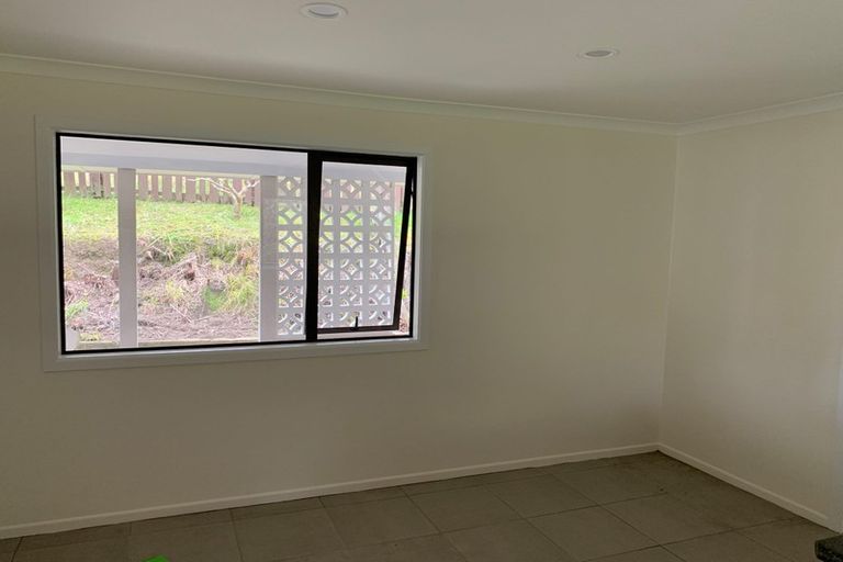 Photo of property in 27 Kowhai Road, Wainui, Silverdale, 0992