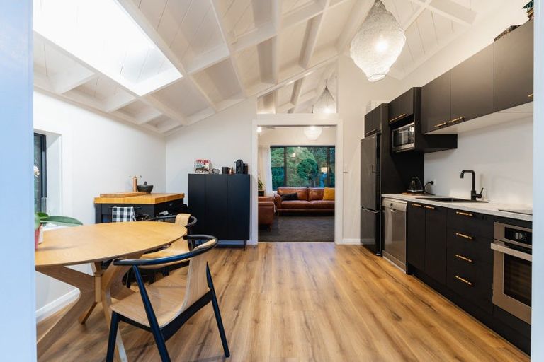 Photo of property in 332 Kenmure Road, Kenmure, Dunedin, 9011