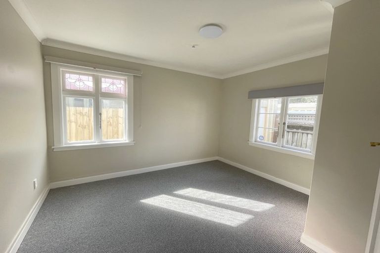 Photo of property in 42 Park Road, Miramar, Wellington, 6022