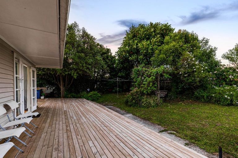 Photo of property in 77 Royal Road, Massey, Auckland, 0614