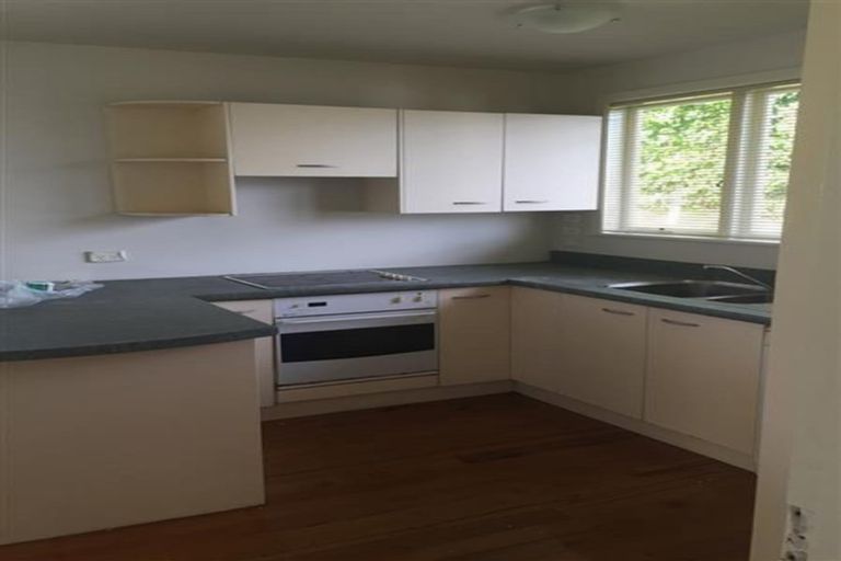 Photo of property in 1/11 Arrow Road, Forrest Hill, Auckland, 0620