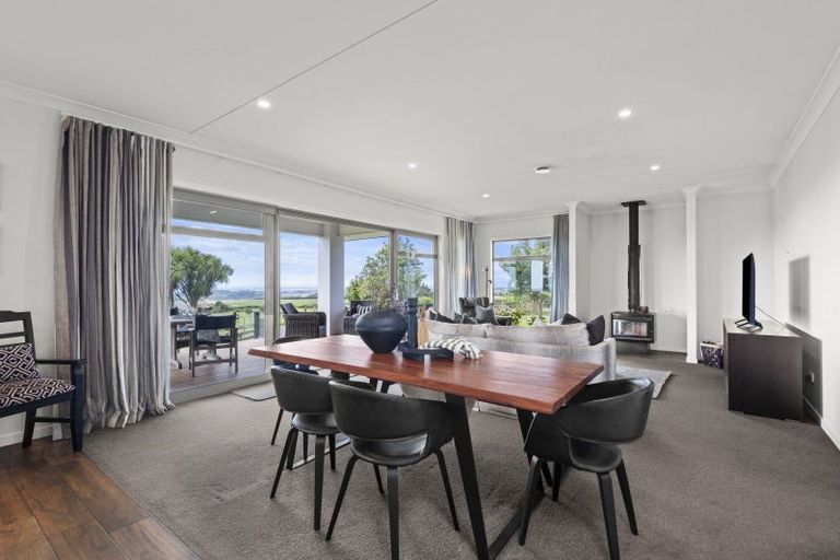 Photo of property in 12 Fleetwood Lane, Turitea, Palmerston North, 4472