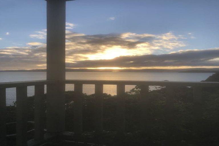 Photo of property in 34 Waitohu Road, York Bay, Lower Hutt, 5013