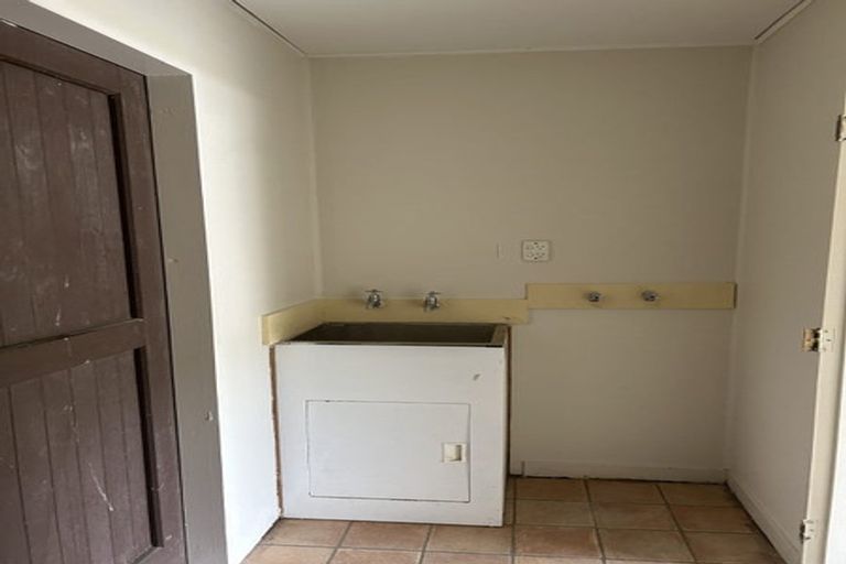 Photo of property in 265a Mitchell Street, Brooklyn, Wellington, 6021