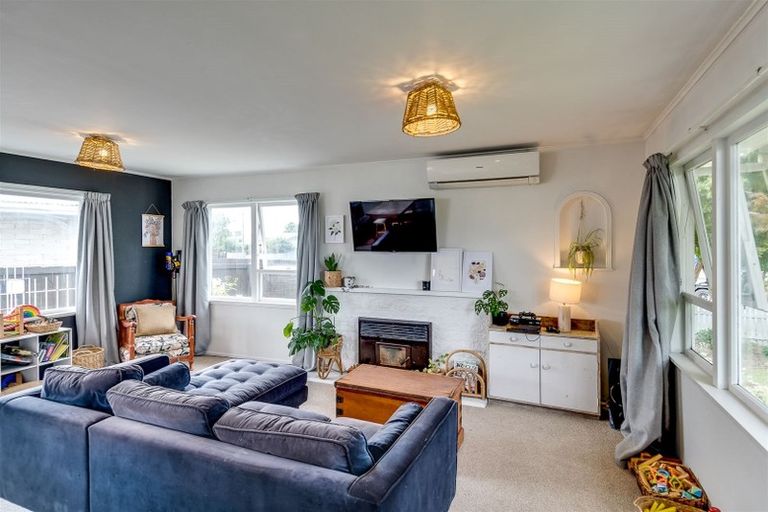 Photo of property in 21 Davidson Avenue, Pirimai, Napier, 4112