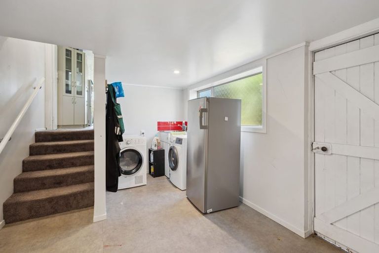 Photo of property in 16 Kinmont Crescent, Kinmont Park, Mosgiel, 9024