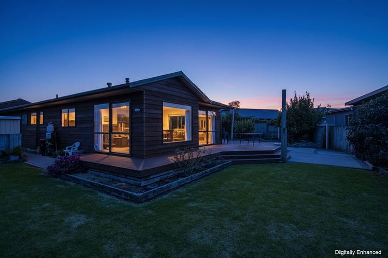 Photo of property in 18 Jacaranda Drive, Whitianga, 3510