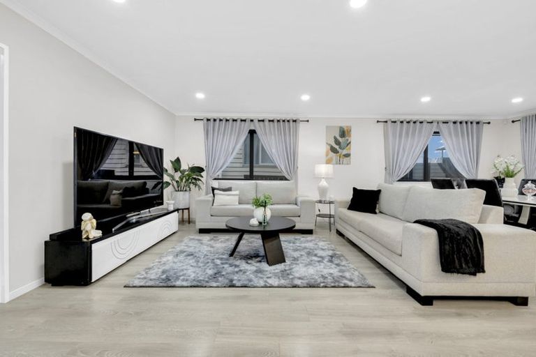 Photo of property in 3 Tannaghmore Drive, Flat Bush, Auckland, 2019