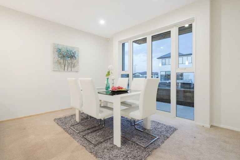 Photo of property in 12 Kapia Drive, Takanini, 2112