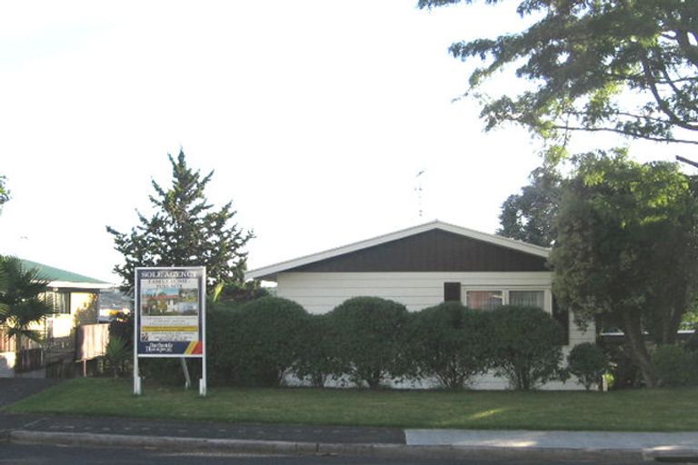 Photo of property in 25 Velma Road, Hillcrest, Auckland, 0627