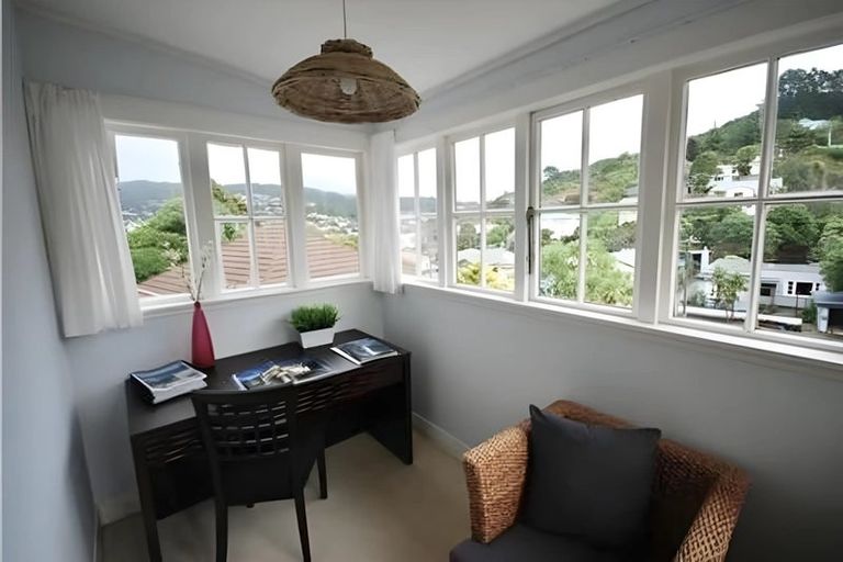 Photo of property in 79 Parkvale Road, Karori, Wellington, 6012