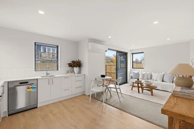 Photo of property in 1/437 Worcester Street, Linwood, Christchurch, 8011