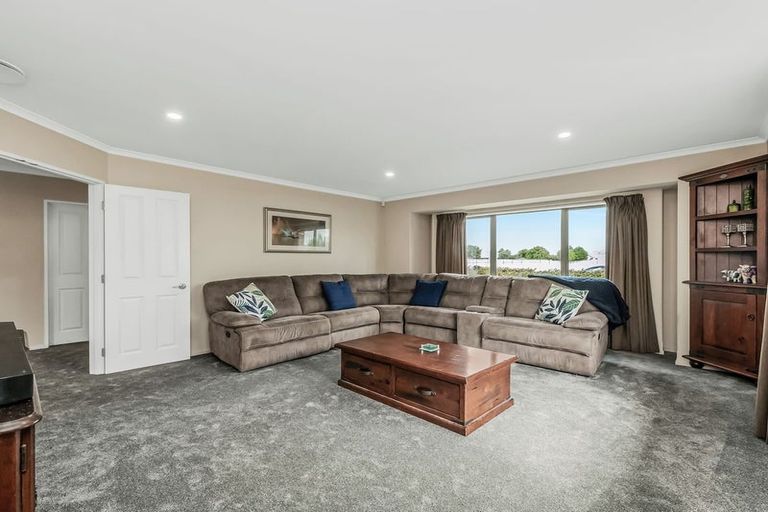 Photo of property in 47 Rolleston Drive, Rolleston, 7614