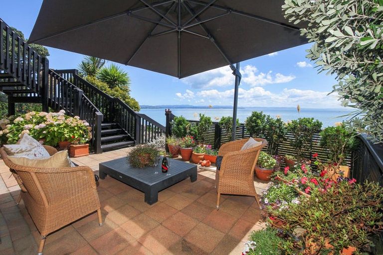 Photo of property in 16a Crispe Road, Clarks Beach, 2122