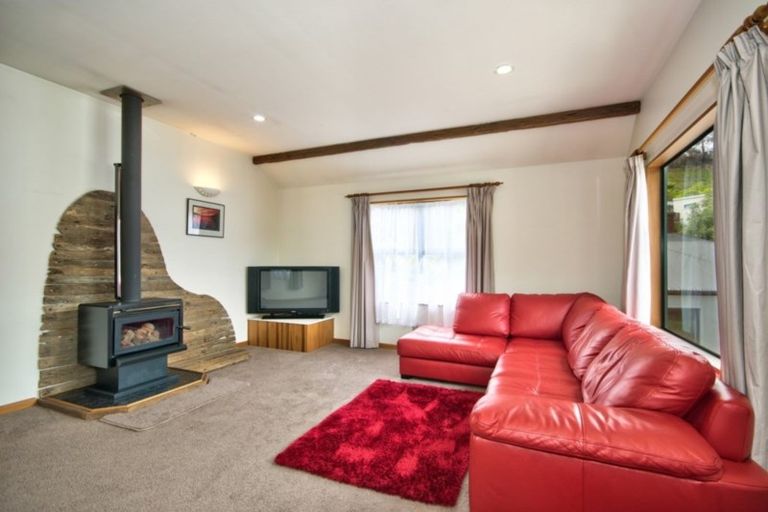 Photo of property in 237 Fernhill Road, Sunshine Bay, Queenstown, 9300