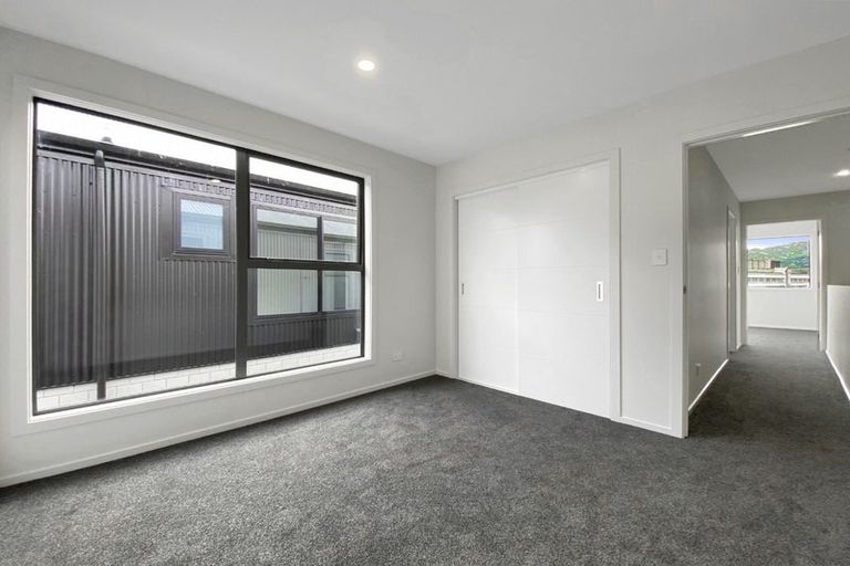 Photo of property in 5 Tokitoki Way, Kenepuru, Porirua, 5022