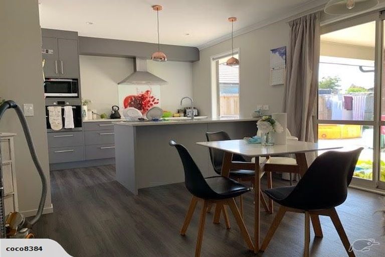 Photo of property in 4 Lakeside Terrace, Omokoroa, 3114