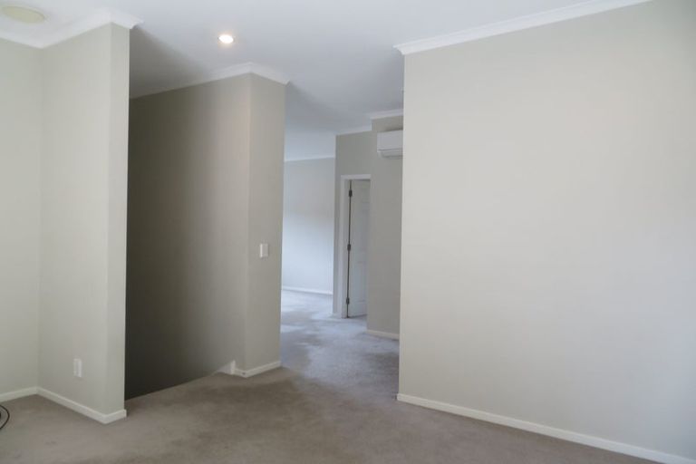Photo of property in 136 George Street, Stokes Valley, Lower Hutt, 5019