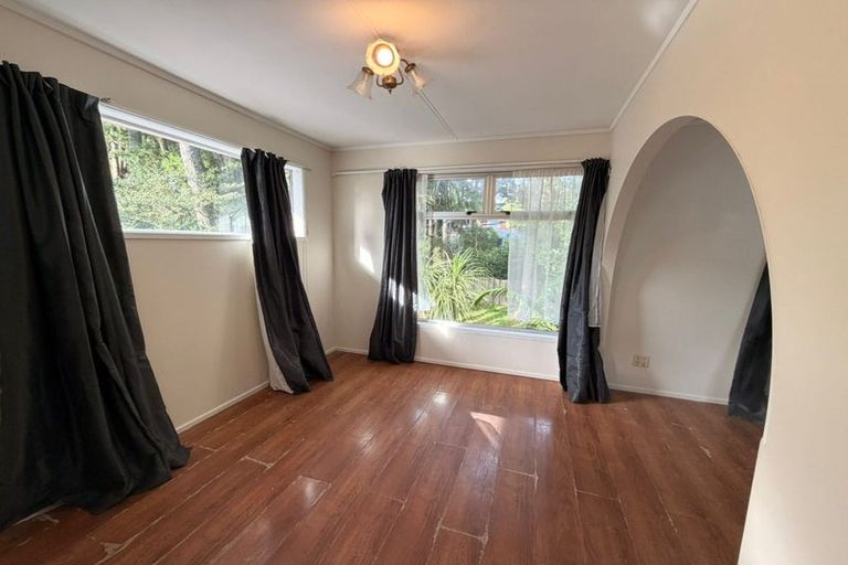 Photo of property in 53 Lawrence Crescent, Hillpark, Auckland, 2102
