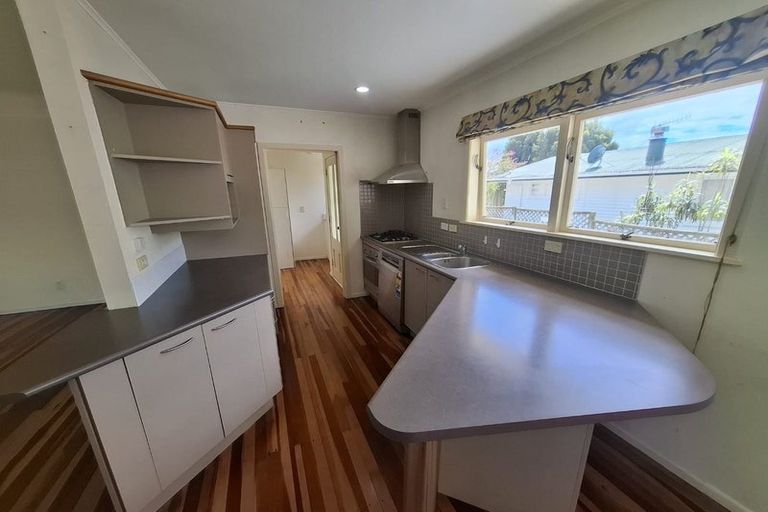 Photo of property in 1/51 Seine Road, Forrest Hill, Auckland, 0620