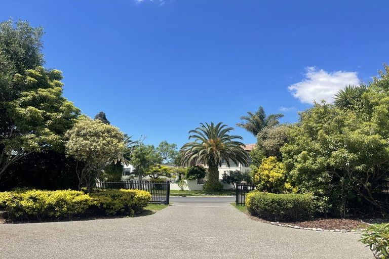 Photo of property in 33 Oak Manor Drive, Albany, Auckland, 0632